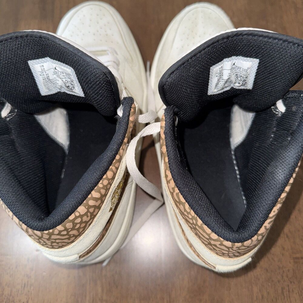 Nike Air Jordan 1 Mid Tan Brown Elephant Print Swoosh Suede Mens 10 DZ4129-102 - Picture 8 of 10